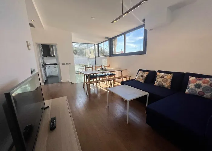 Atico San Bernardo Terraza Y Parking Incluido Lejlighed *