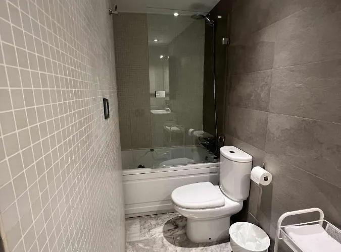 Atico San Bernardo Terraza Y Parking Incluido Sevilla